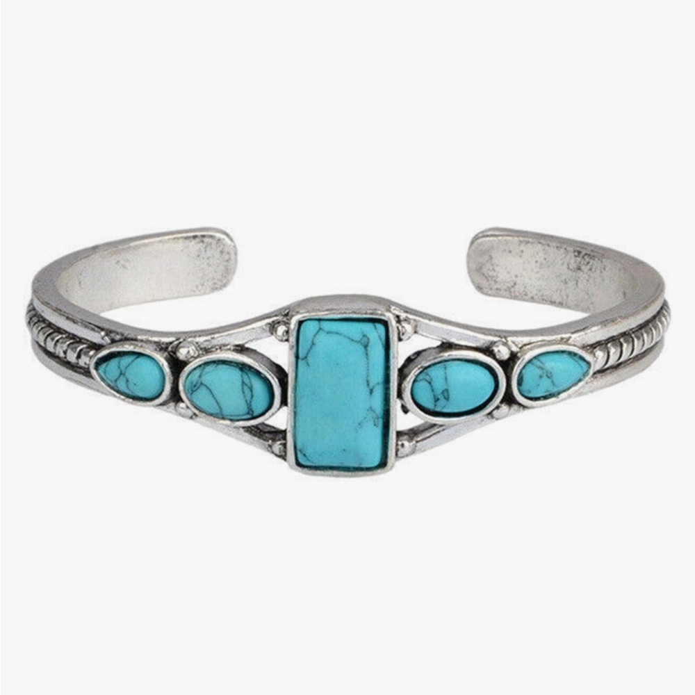 Vintage Style Bohemian Turquoise Carved Bracelet - Picture 2 of 5